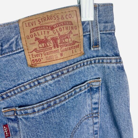 Vintage Levi’s 550 Relaxed Tapered Leg 18 LONG Light Wash Y2K - Picture 5 of 6